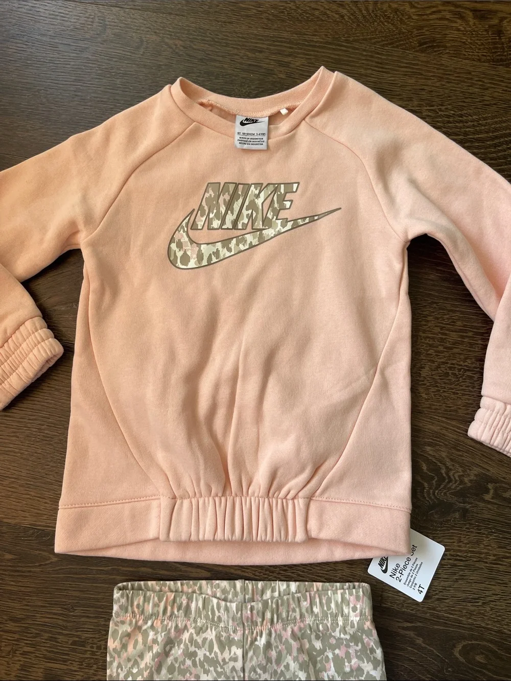 Nike Girls Echo Pink Pullover with Pink and Tan Leopard Print Leggings size 4T - Picture 2 of 8